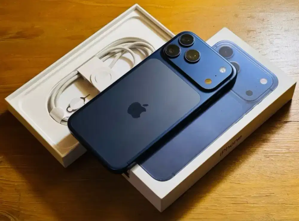 iPhone 17 pro max 256 GB ibox like new