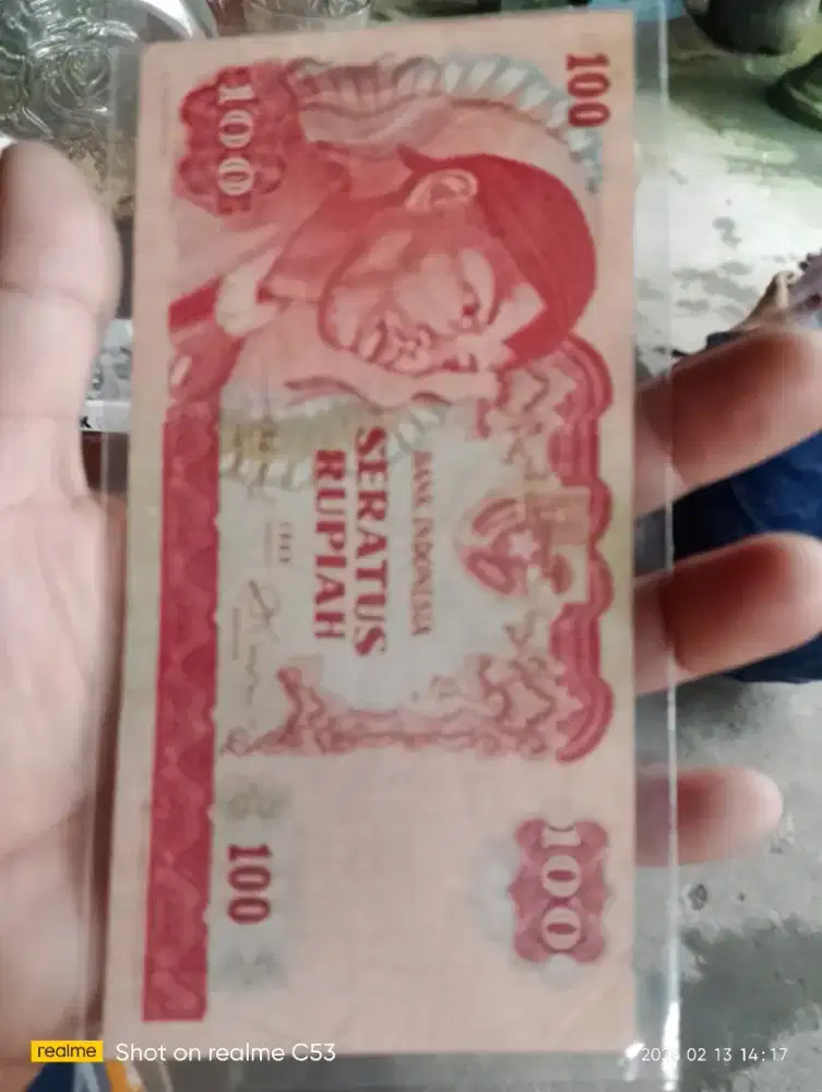 Uang kertas Indonesia 100 rupiah sudirman