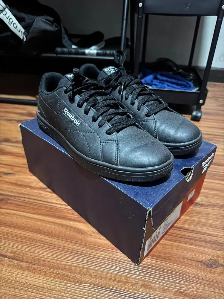 REEBOK COURT CLEAN SIZE 42