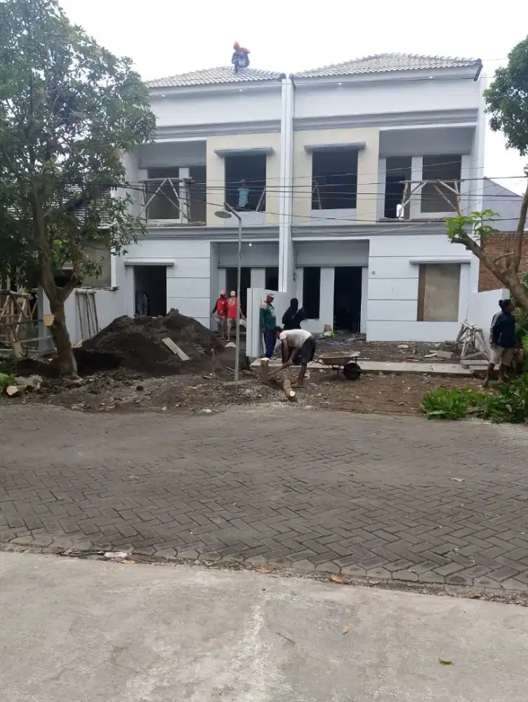 Rumah 2 lantai bangunan kokoh tlogomulyo semtim