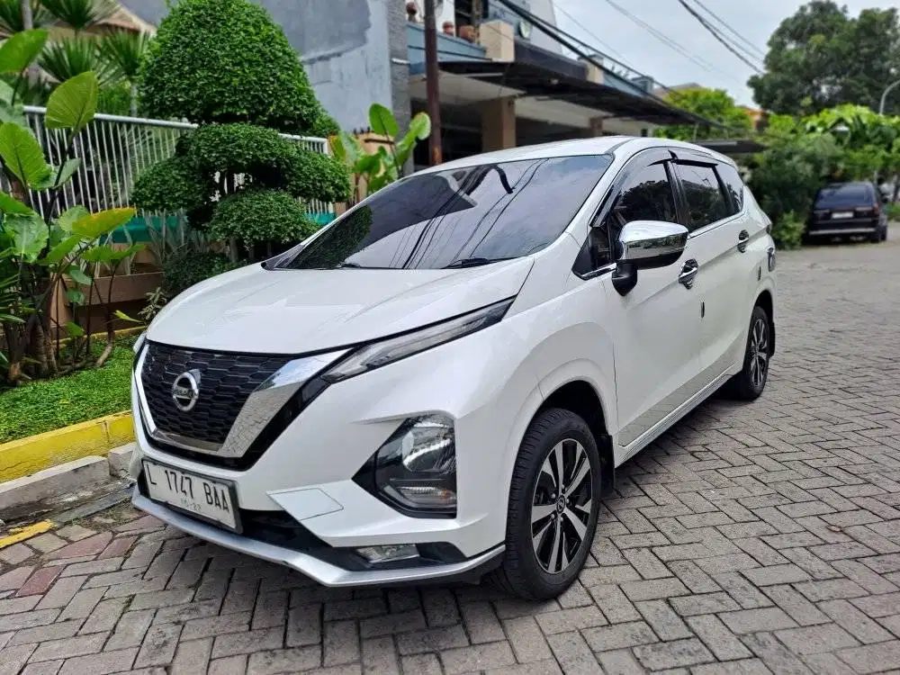 NISSAN GRAND LIVINA 1.5 VL MATIC 2019