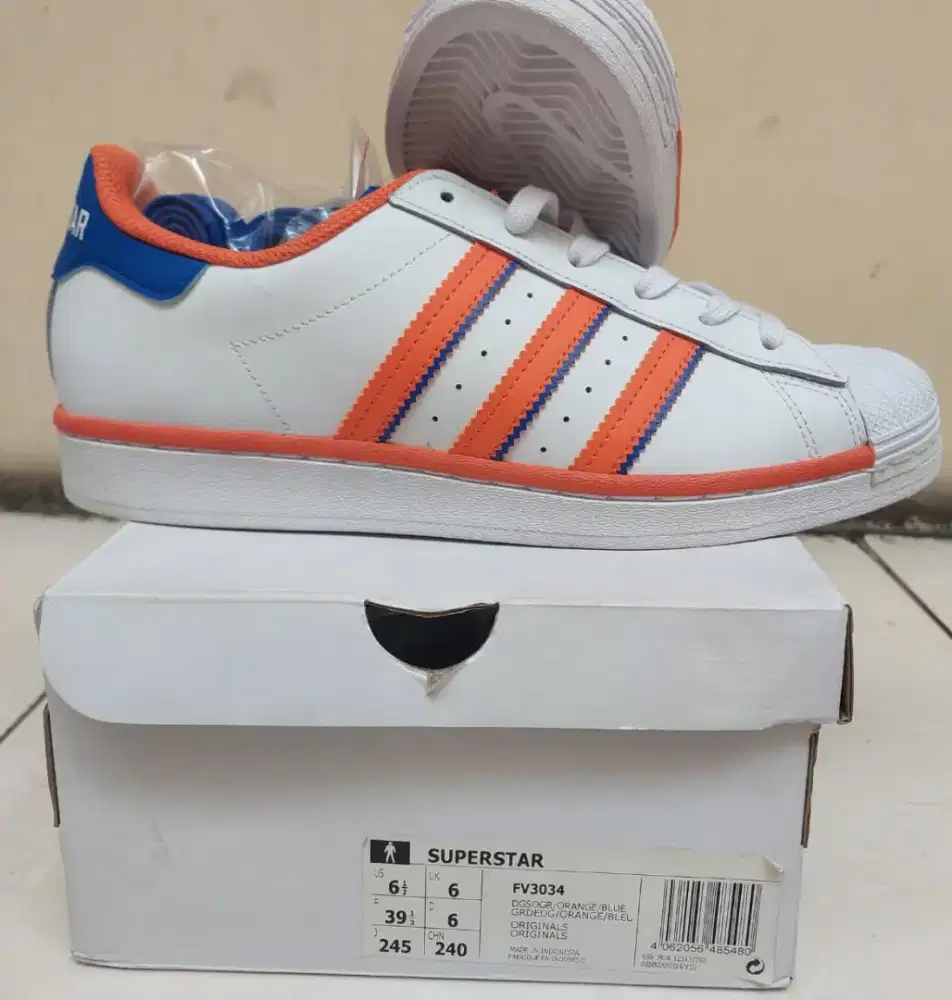 Sepatu Olahraga Adidas Superstar BARU