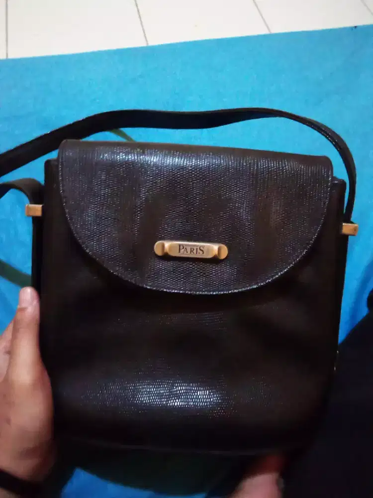 TAS KOKOH BAHAN KULIT TEBAL