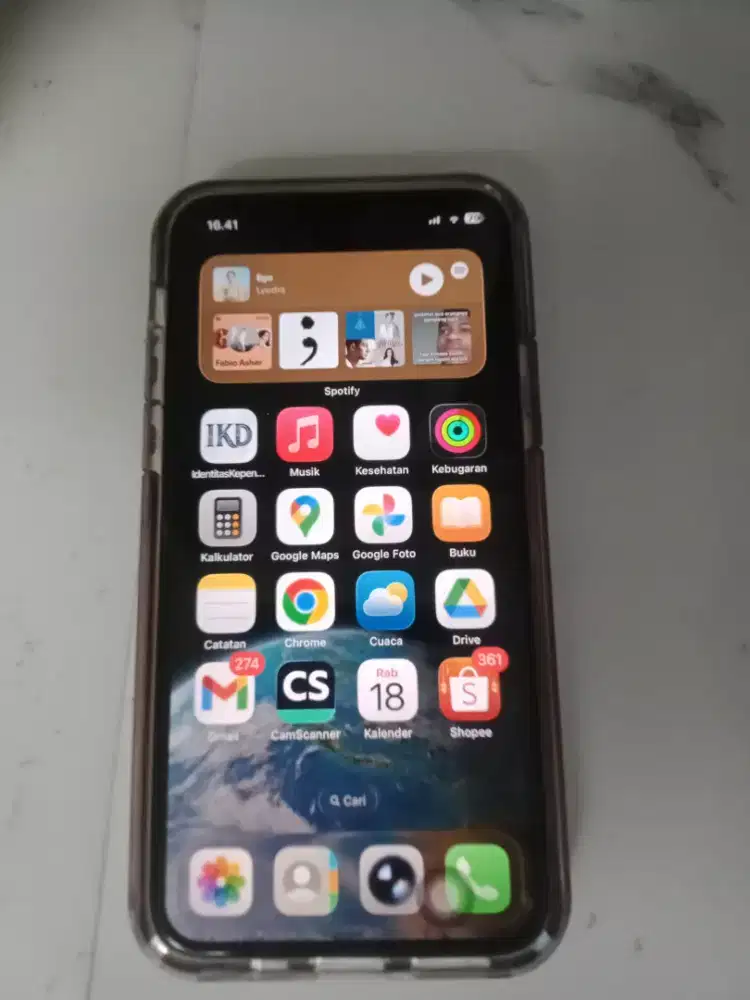 Di jual hp iPhone 12 pro garansi internasional resmi..