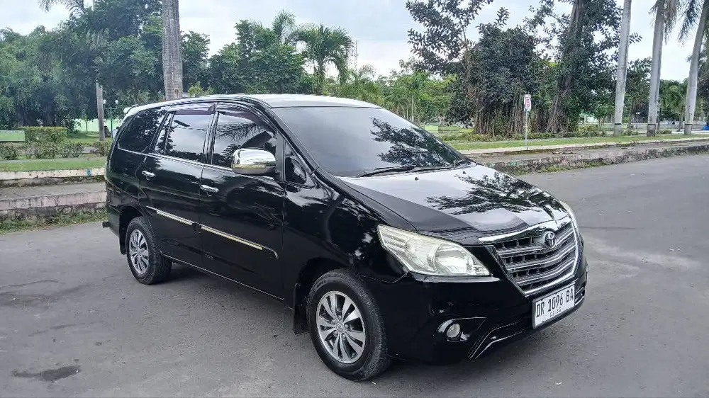 DIJUAL – Toyota Innova G Bensin Manual 2015 | Hitam Elegan | Terawat!