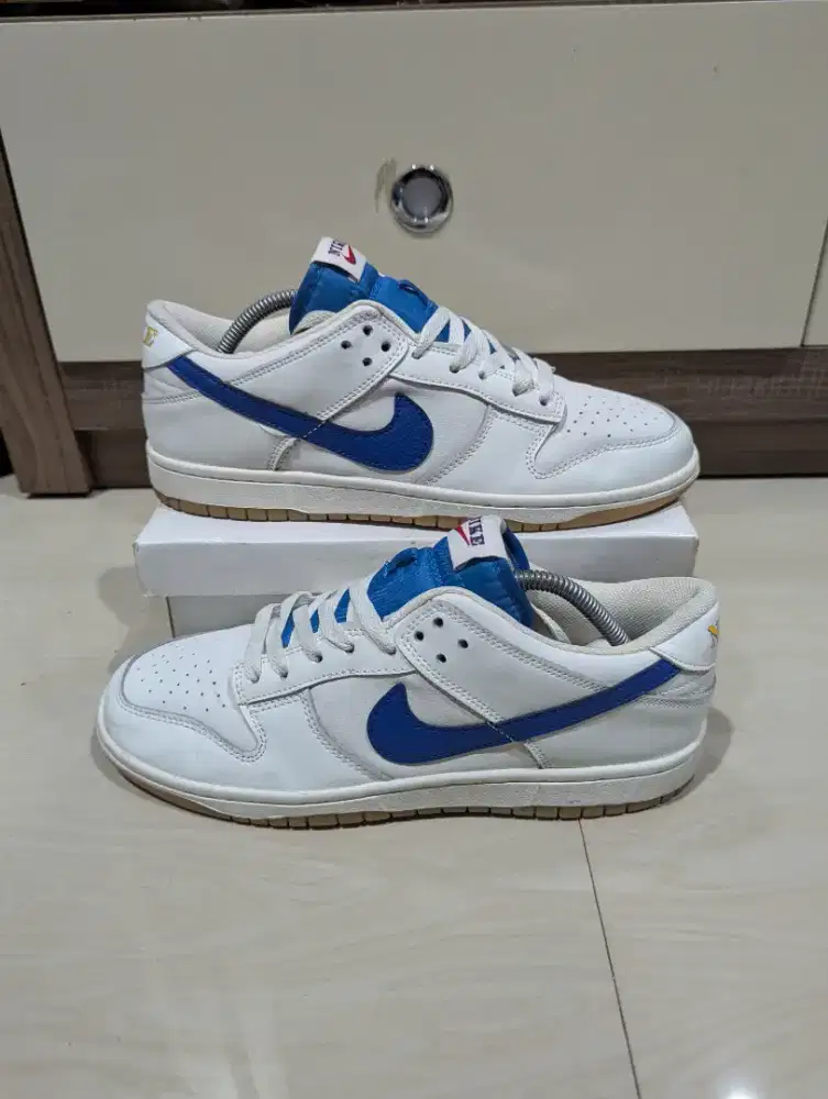 Sepatu Nike sail dark Marina blue preloved size 43