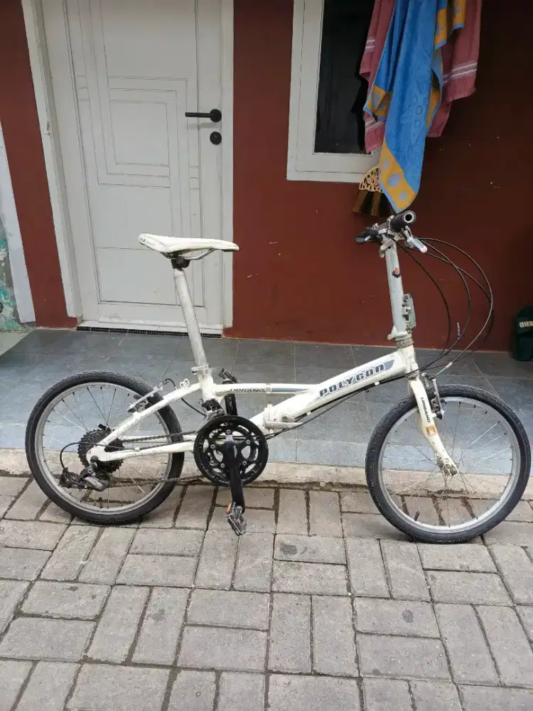 sepeda lipat polygon urbano