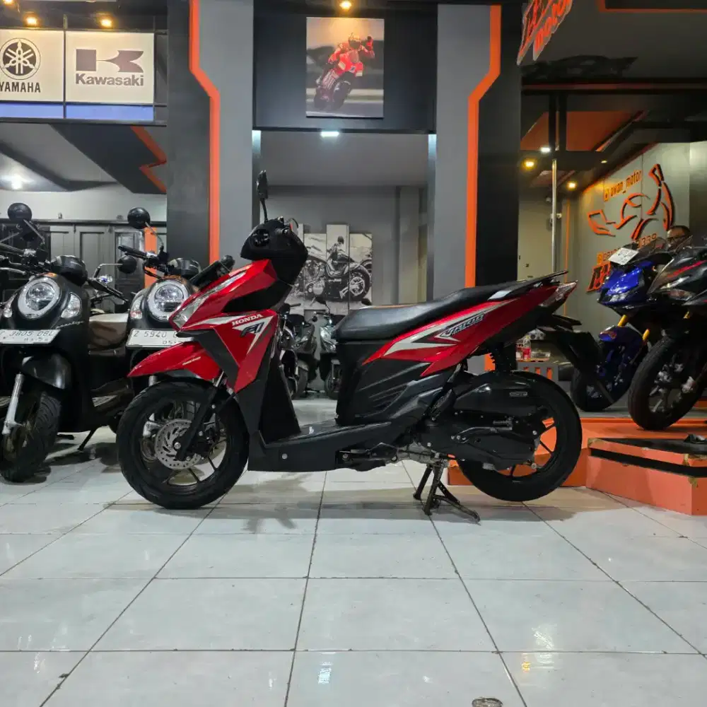 VARIO 125 CBS ISS