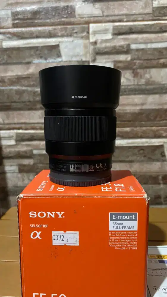 Lensa sony FE 50mm f 1,8