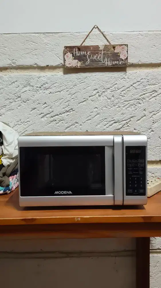 Microwave MODENA New look