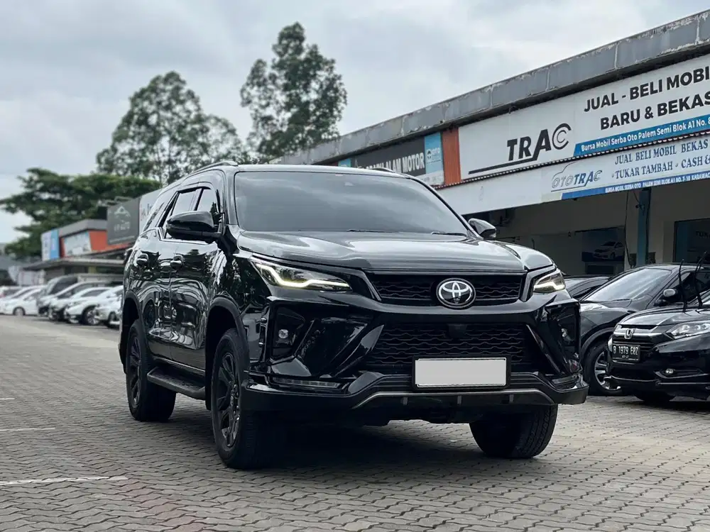 TOYOTA FORTUNER VRZ 2.8 GR TSS AT 2024