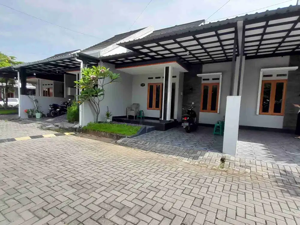 rumah cluster elite dijual  solo  baru dekat rs.oen