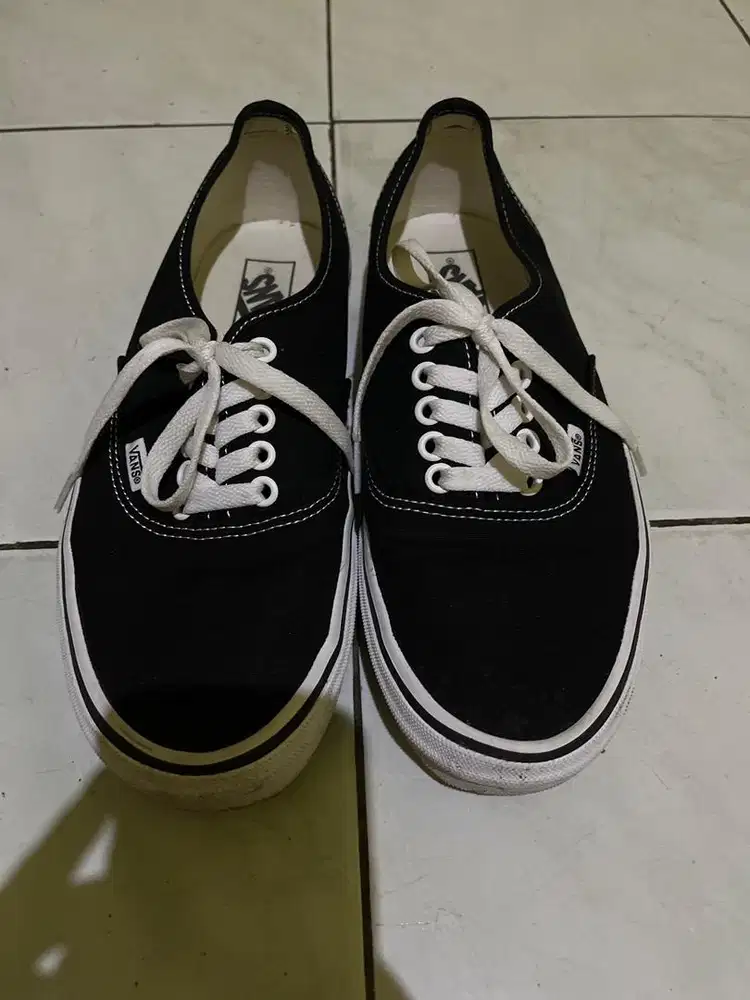 Sepatu vans authentic bnw