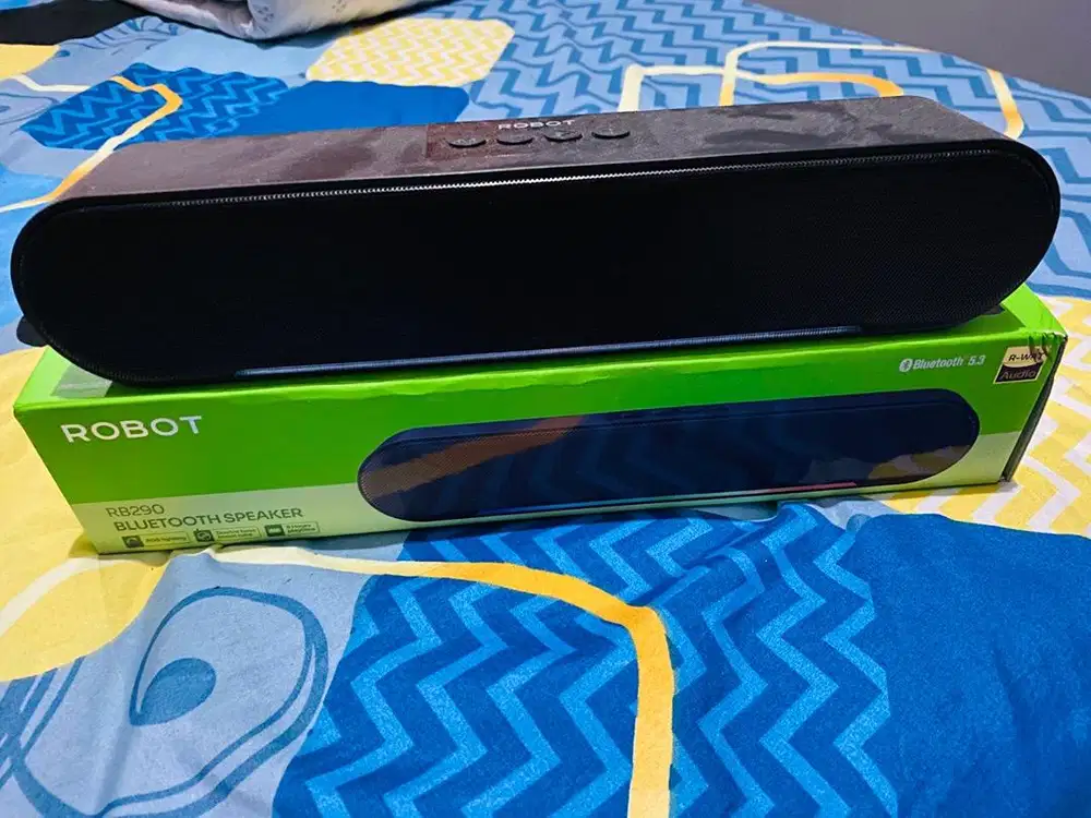 Speaker bluetooth Robot