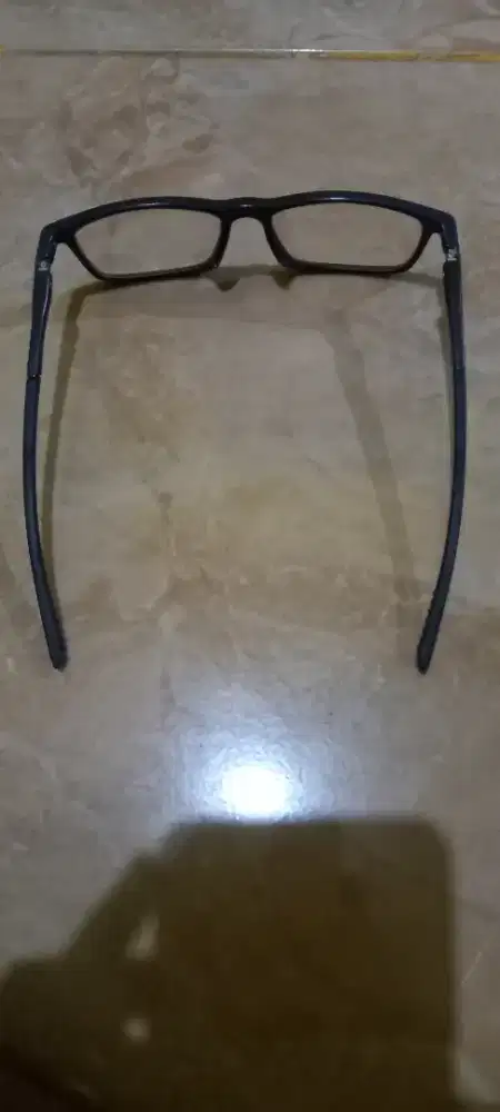Dijual kacamata bekas
