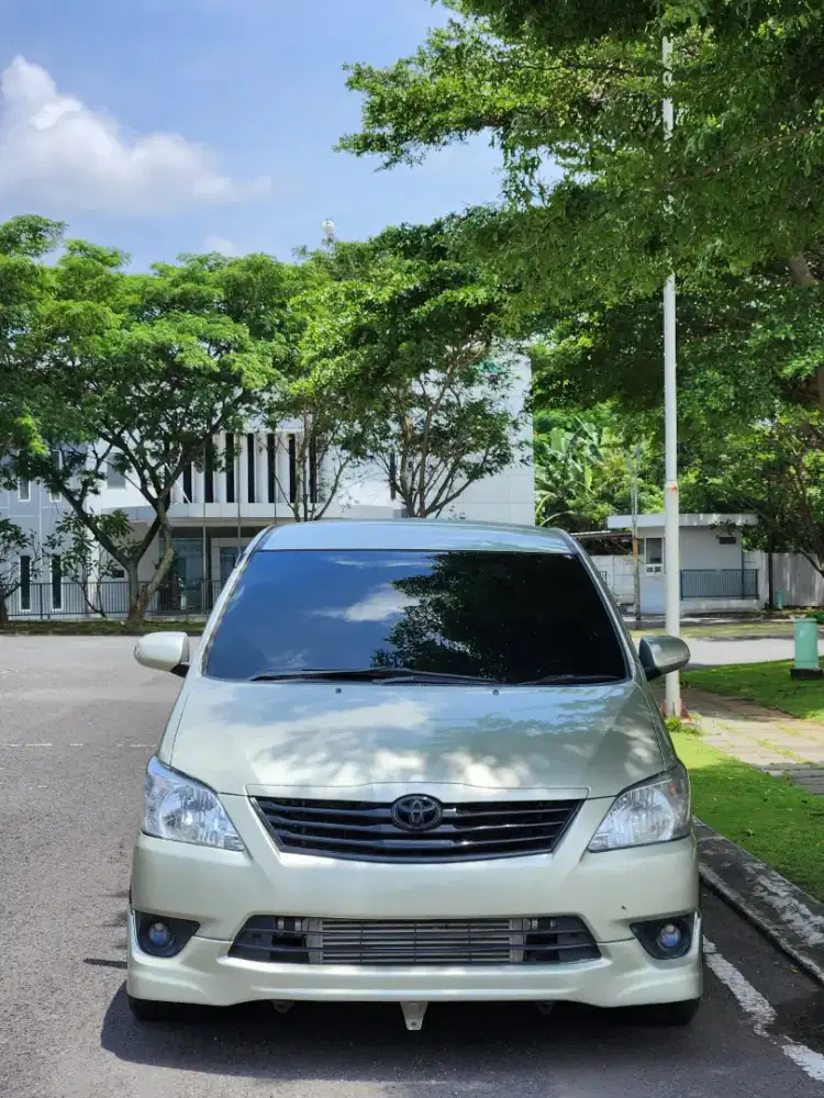 Innova Diesel AT 2013 Fullspek