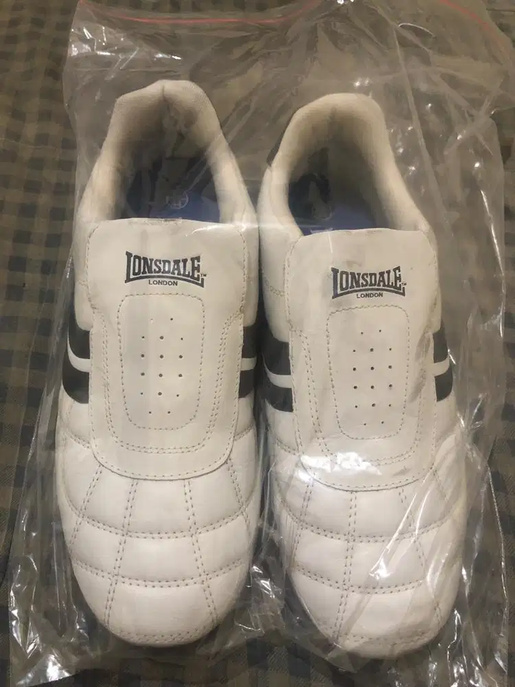 sepatu lonsdale london