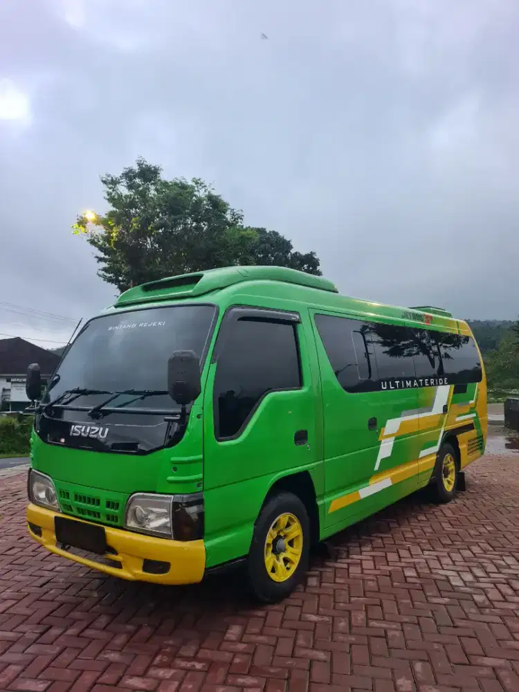 Dijual cepat elf minibus 2015