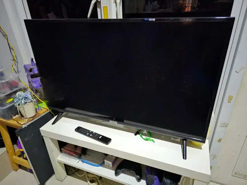 Jual TV  TCL 40 model 40A3 (NO DISPLAY lampu LED Power kedip terus)