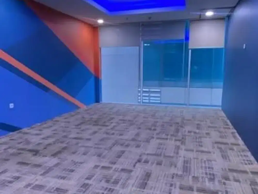 Sewa Kantor Area SCBD di 18 Parc Place 530.45 Sqm Fitted Area Strategis