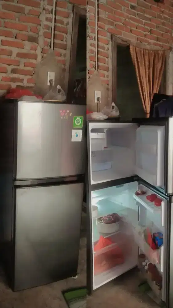 Kulkas Sharp 2 Pintu