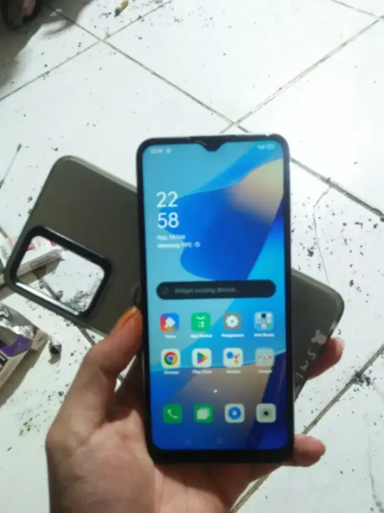 Oppo A16, ram 6/128, kelengkapan hp+casan+softcase, minus pemakaian.