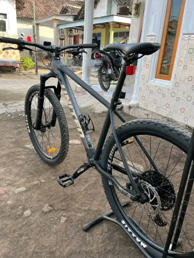 Jual sepeda Clovis 5.10