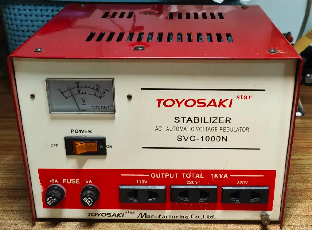 Stabilizer toyosaki 1000 watt mulus murah meriah