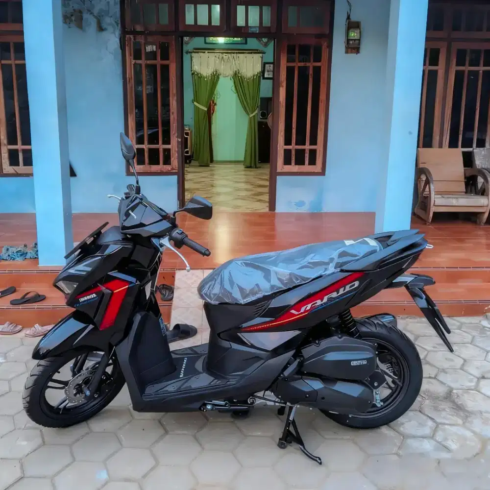 HONDA VARIO 125 CBS BLACK