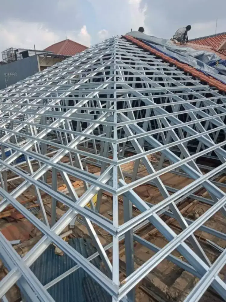 Bongkar pasang atap rumah