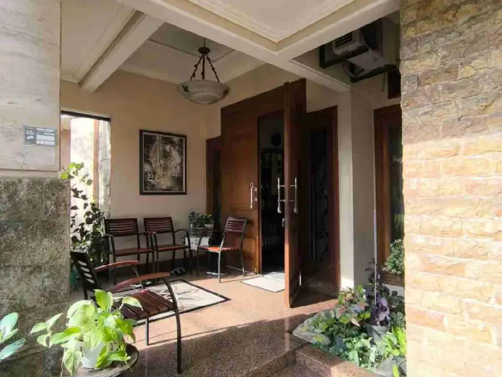 Dijual Rumah Araya I Galaxy Bumi Permai Surabaya