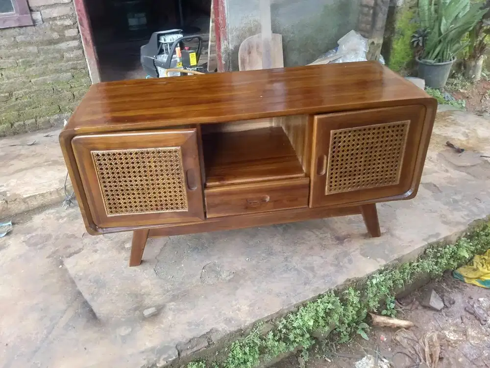 Buffet TV jati minimalis