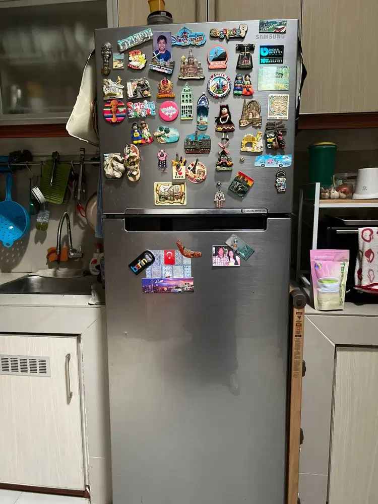 Kulkas Samsung Digital Inverter RT29K5032S8/SE  308Liter