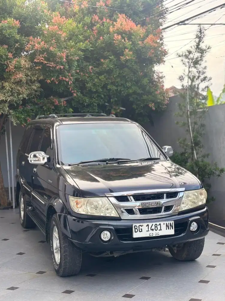 isuzu pathner grand touring