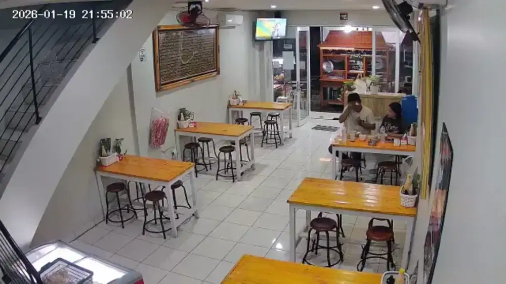 Di cari cewek single kasir bakso