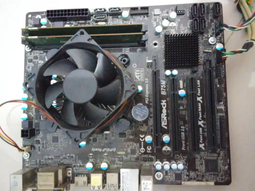 Asrock b75m + i5 3570