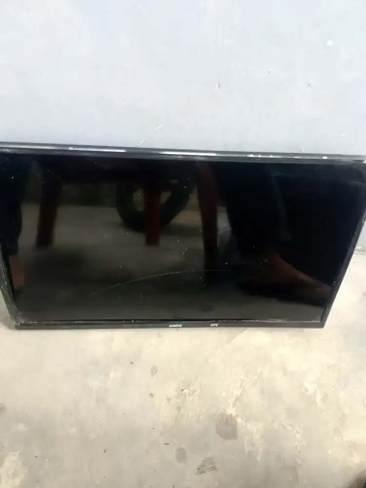Tv led Sanyo 24 minus layar gelap dan kondisi seperti di foto
