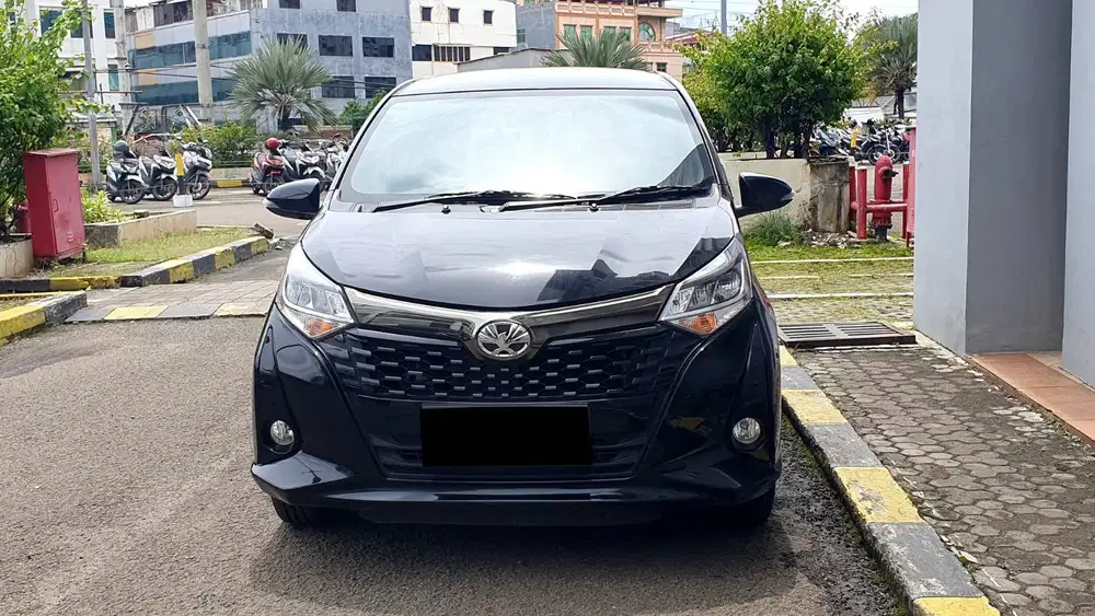 Toyota Calya 1.2 G Matic Hitam NIK 2023 Like New Low Km Record Garansi