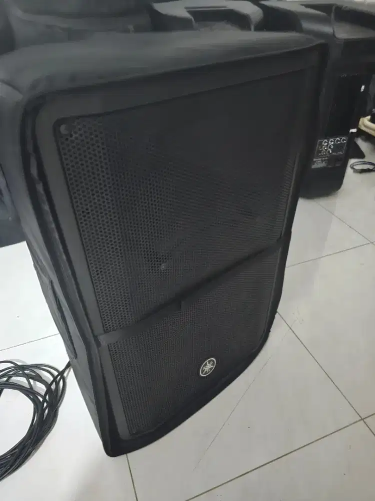Speaker Yamaha dbr 15 original