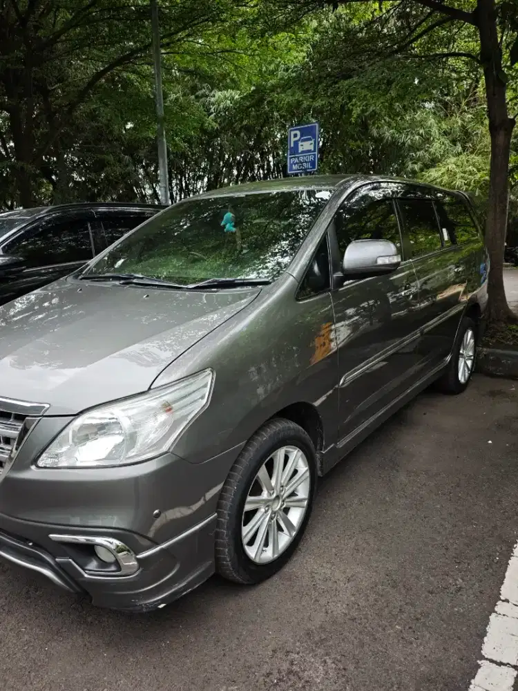 Kijang Innova V Luxury Matic