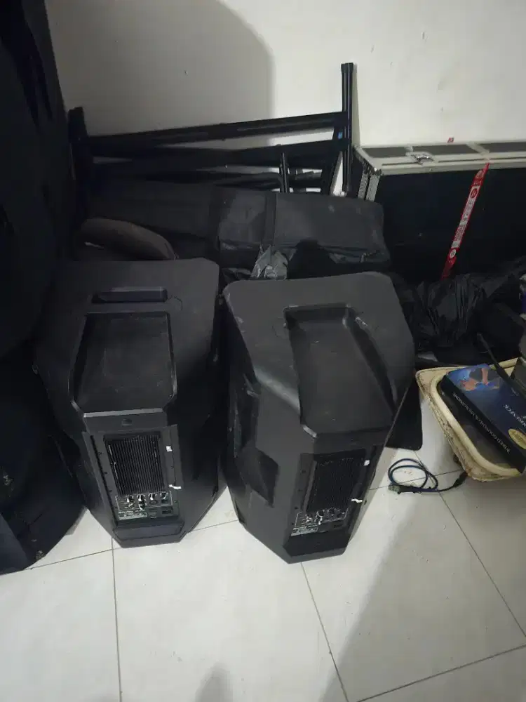 Speaker aktif Paket barclay dan baretone 15 inch  4 unit