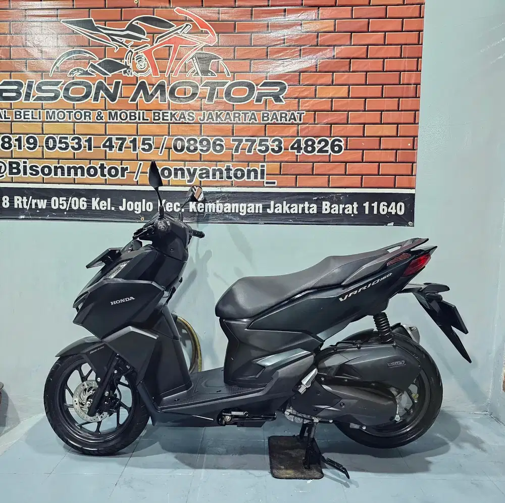 ISTIMEWA! HONDA VARIO 160 CBS ISS KEYLESS TH 2023 HITAM DOFF