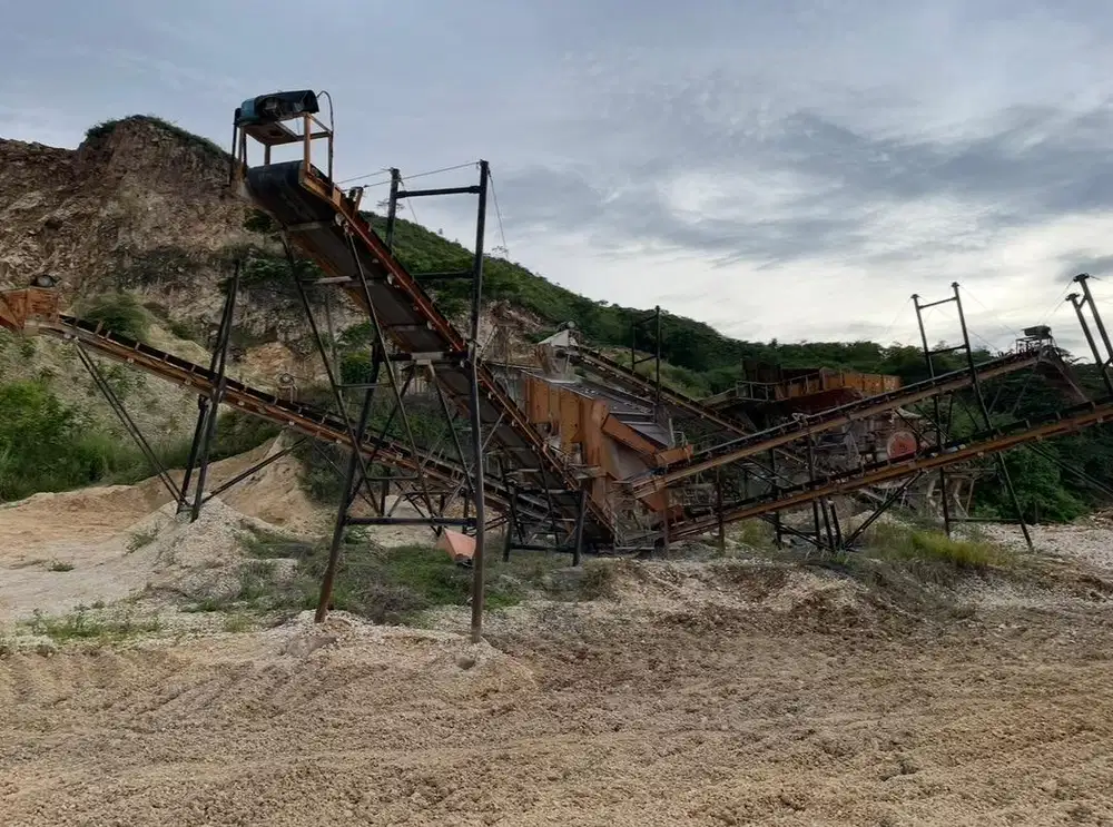 Mesin Jaw Crusher / mesin pemecah batu