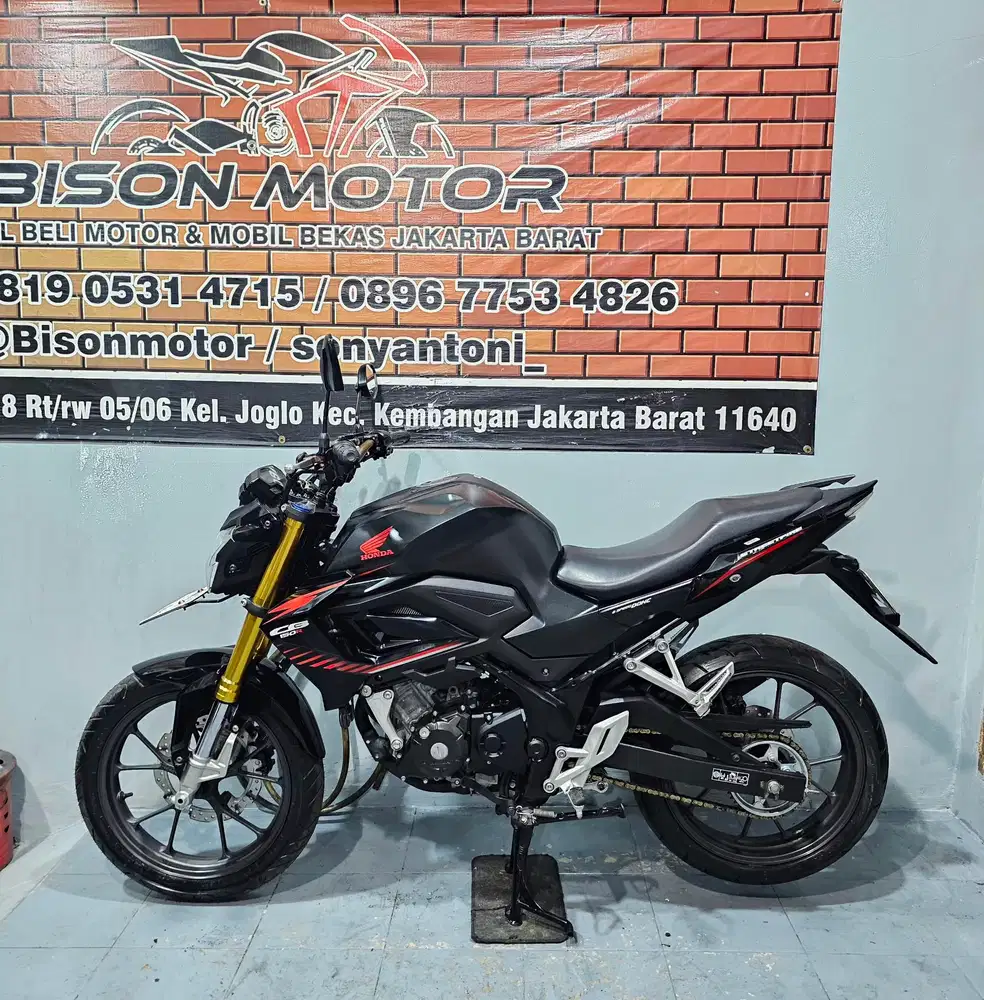 ISTIMEWA! HONDA NEW CB150R CB 150 R LED USD TAHUN 2023 HITAM GLOSSY
