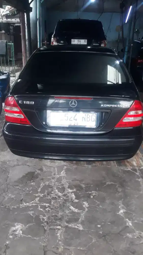 Mercedez benz c180 thn 2004