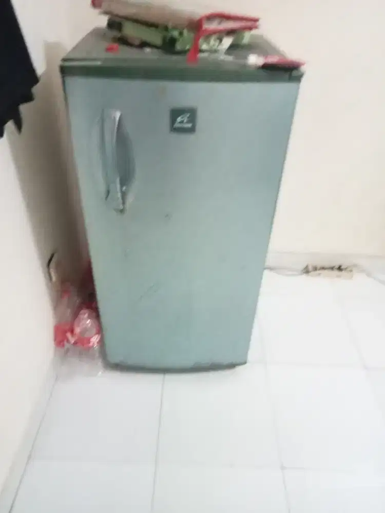 kulkas dan ricekooker