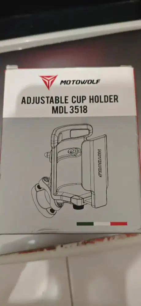 Bottle Holder atau Tempat Botol Minum