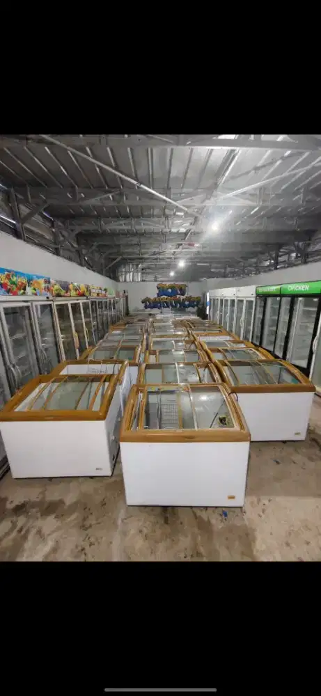 Prezer sliding kaca 330L