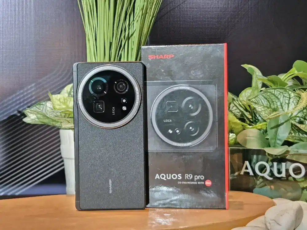 Sharp Aquos R9 Pro 12/512 Garansi Resmi