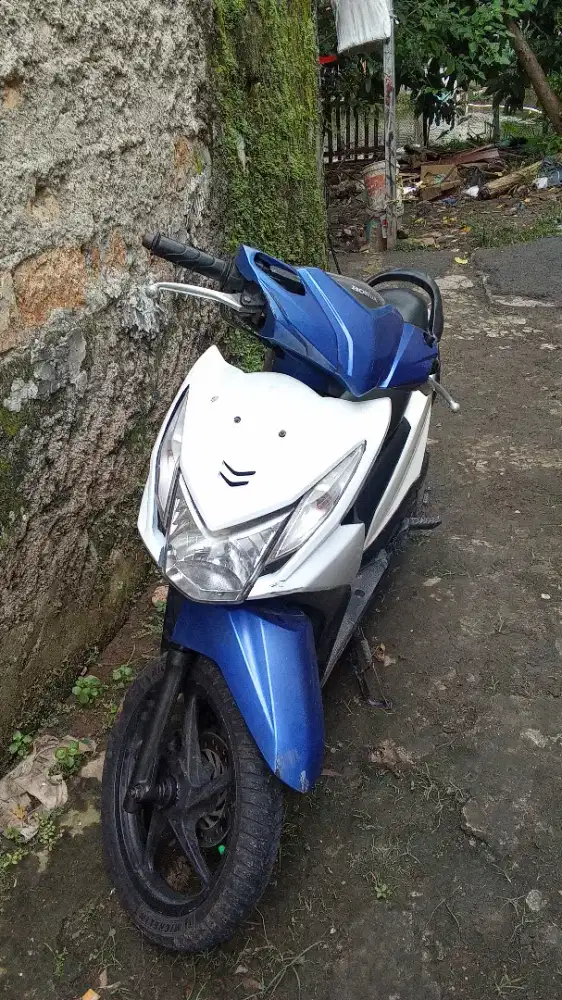 Jual motor beat tahun 2016 pajak mati 3 tahun ss BPKB dan STNK